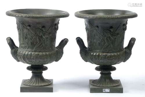 Pair of Medici bronze vases with green patina deco…