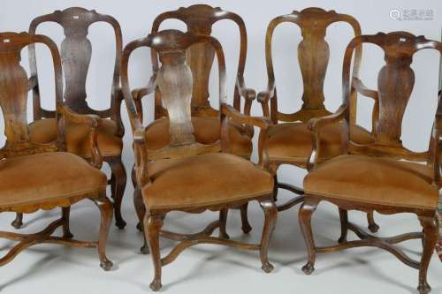 Suite of six Queen Anne armchairs in carved walnut…
