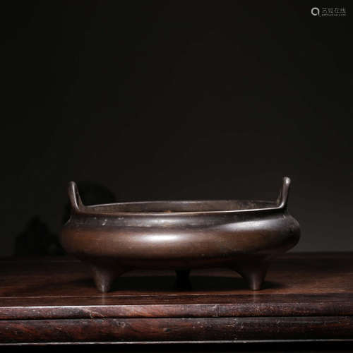 CHINESE BRONZE TRIPOD CENSER