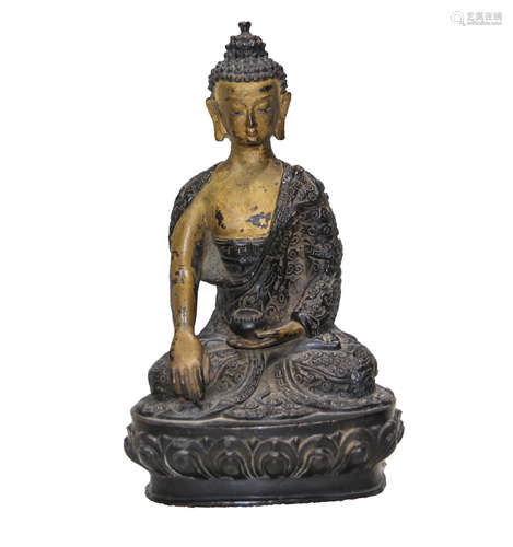 CHINESE BRONZE FIGURE OF BHAI?AJYAGURU