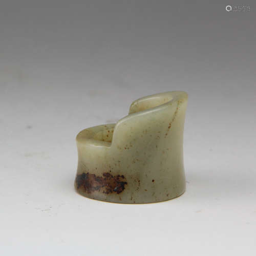 CHINESE CELADON JADE THUMB RING