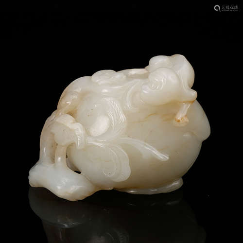 CHINESE WHITE JADE MONKEY AND PEACH