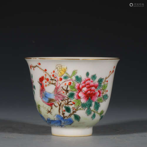 CHINESE FAMILLE ROSE PORCELAIN CUP