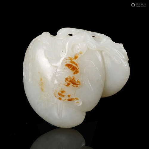 CHINESE WHITE JADE PEACH PENDANT