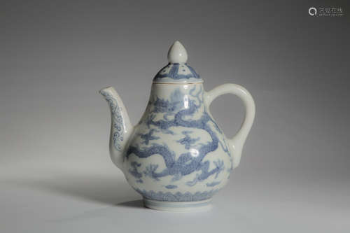 CHINESE BLUE WHITE DRAGON PORCELAIN TEA POT