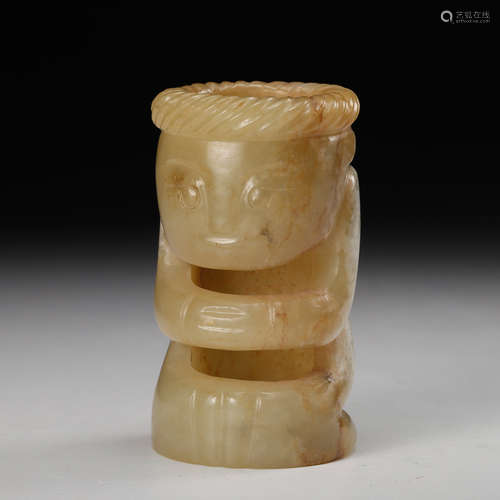 CHINESE ARCHAISTIC JADE PENDANT