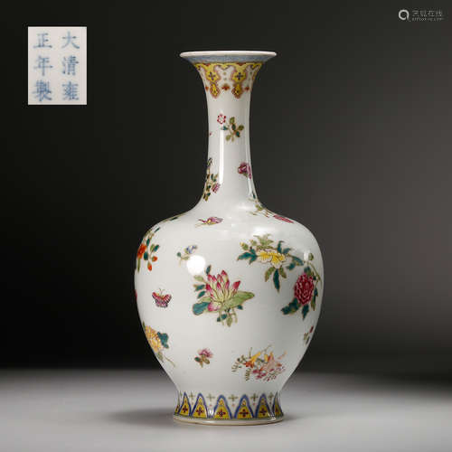 CHINESE FAMILLE ROSE PORCELAIN VASE, MARKED