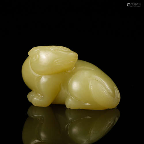 CHINESE YELLOW JADE BEAST