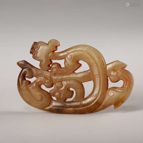 CHINESE ARCHAISTIC JADE PENDANT