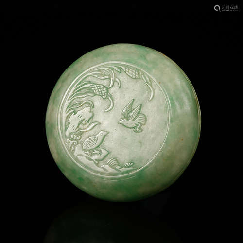 CHINESE JADEITE COVER BOX, FLOWER AND BIRDS