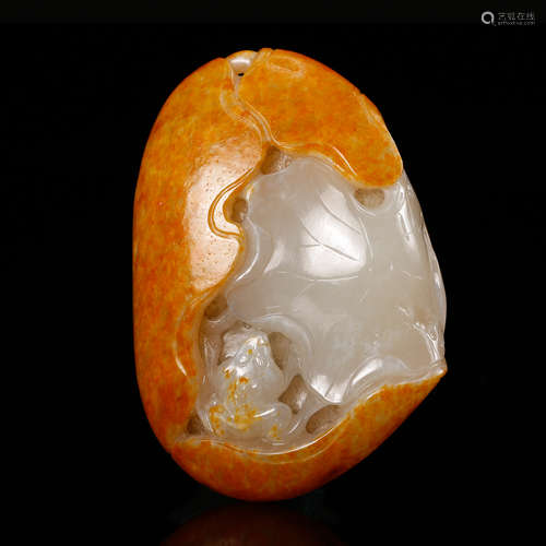 CHINESE WHITE JADE PENDANT WITH RUSSET