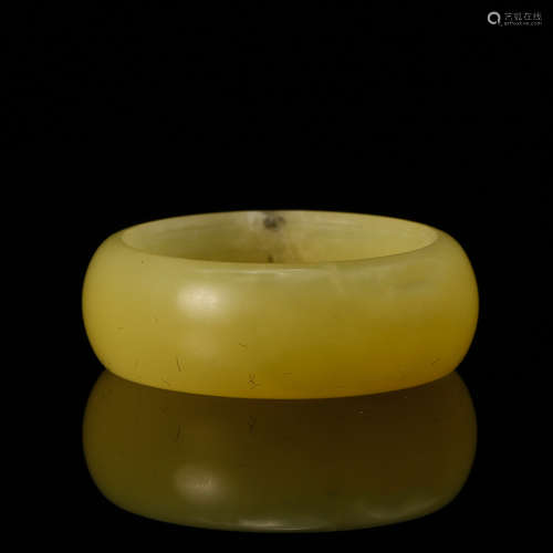 CHINESE YELLOW JADE RING