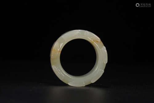 A Chinese Hetian Jade Cassock Ring
