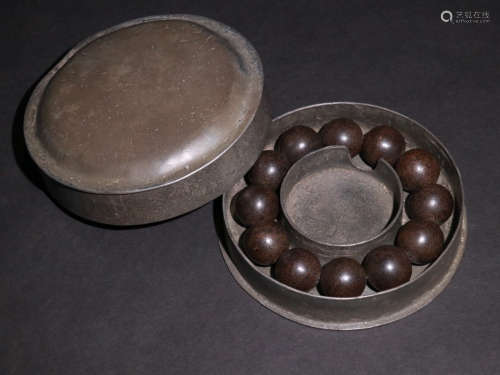 A Chinese Eaglewood Beads Hand String with Tin Box