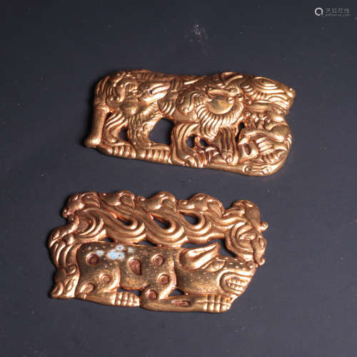 A Chinese Gild Copper Beast Pattern Pendant