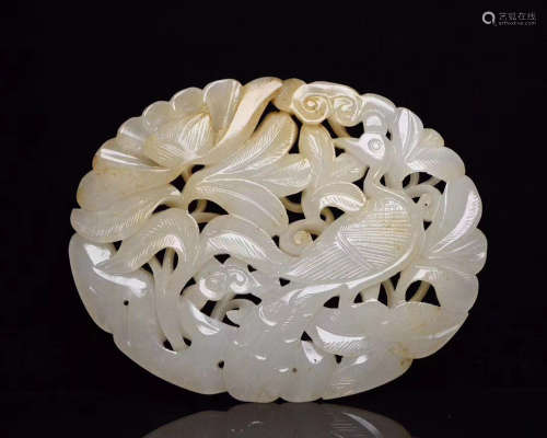 A Chinese Flower Carved Hetian Jade Pendant