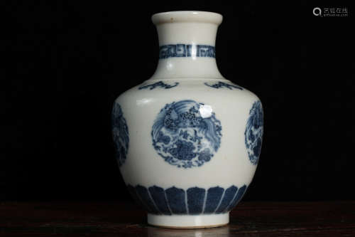 A Chinese Floral phoenix Pattern Porcelain Vase