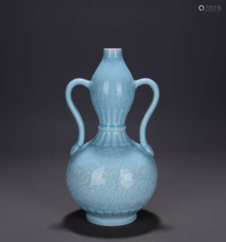 A Chinese Skyblue Glazed Flower Carved Porcelain Gourd-shaped Vase