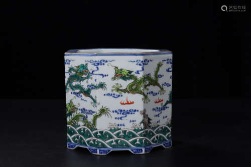 A Chinese Blue and White Famille Rose Dragon Pattern Porcelain Brush Pot