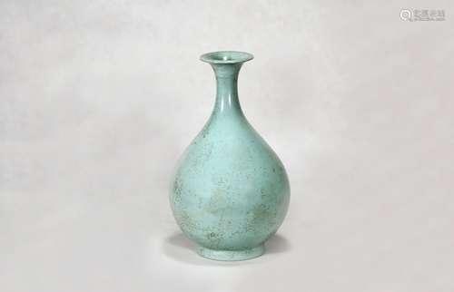 Ru kiln porcelain bottle