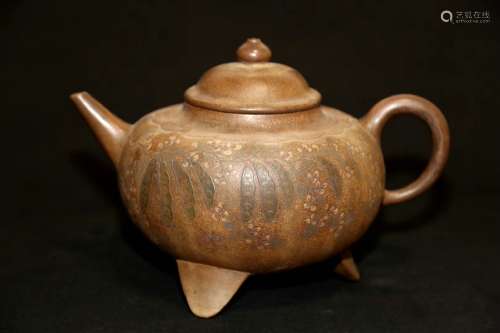 Qing Dynasty zisha teapot