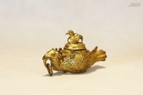 Bronze gold gilded bird-shaped vessel