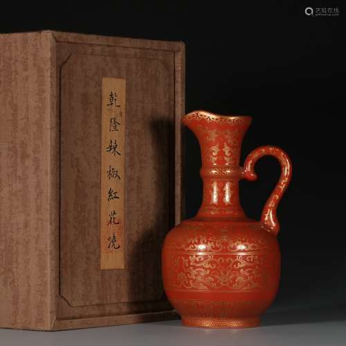 Qing dynasty Qianlong period porcelain pot