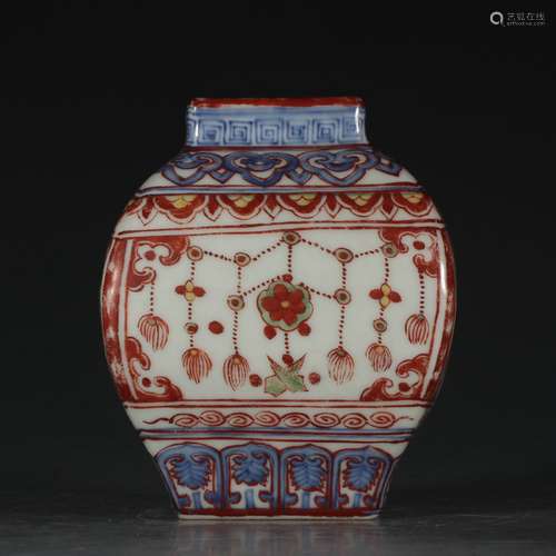 qing dynasty jiaqing period verte rose porcelain square bottle