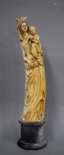 VIRGIN AND CHILD IN IVORY CARVED IN THE 19TH CENTU…
