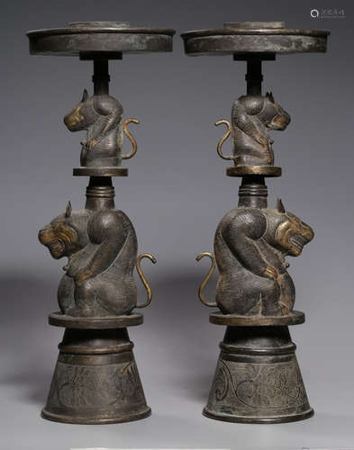 PAIR OF GILT BRONZE CANDLE HOLDER SHAPED WITH BEAST