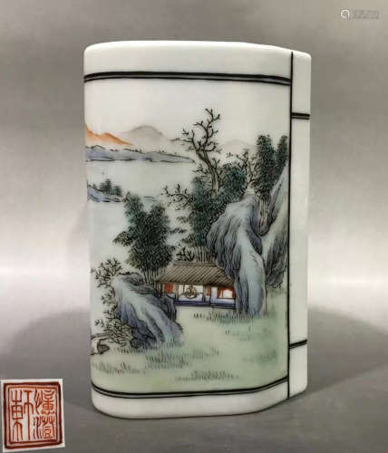 A FAMILLE ROSE GLAZE BRUSH POT PAINTED WITH LANDSCAPE