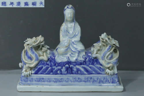 A BLUE&WHITE GLAZE GUANYIN BUDDHA ORNAMENT