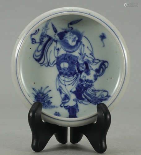 A BLUE&WHITE GLAZE PLATE PAINTED WITH FIGURE PATTERN