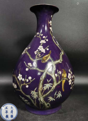 A PURPLE GLAZE VASE PAINTED WITH FLOWER PATTERN