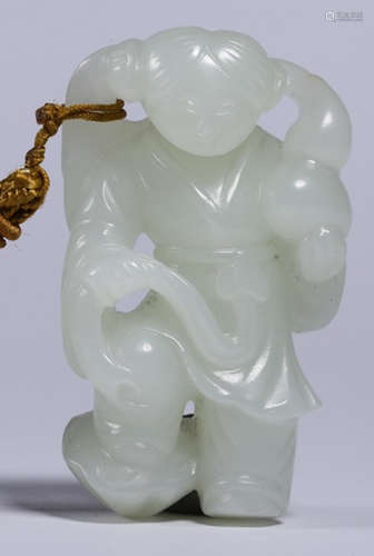 A HETIAN WHITE JADE FIGURE PENDANT