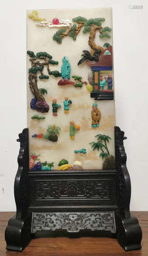 A WHITE JADE SCREEN EMBEDDED WITH GEM