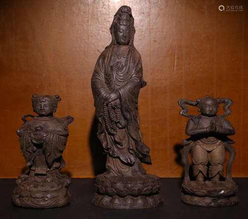 SET OF CHENXIANG WOOD GUANYIN BUDDHA STATUE