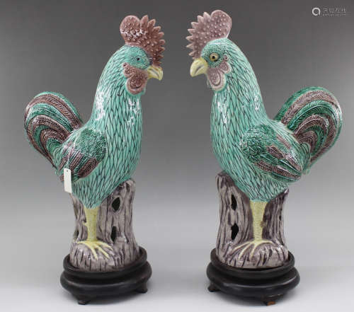 PAIR OF THREE COLOR GLAZE ROOSTER ORNAMENT