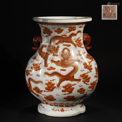 AN ARCHAIC WHITE AND RED GLAZED BOTTLE VASE