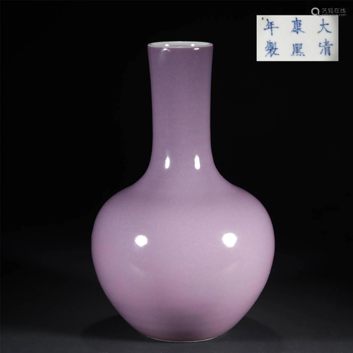 A FINE PURPLE-GLAZED VASE, TIANQIUPING