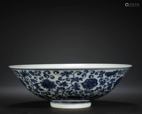 A LARGE BLUE AND WHITE BOWL