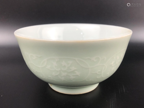 A CHINESE LIGHT GREEN GLAZED BOWL WITH …