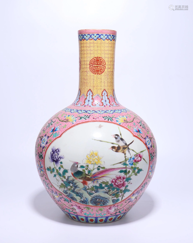 A CHINESE FAMILLE ROSE VASE, TIANQIUPING, …