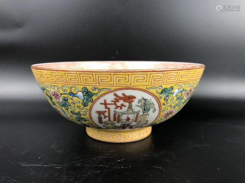 A CHINESE FAMILLE ROSE FLOWER BOWL, QING …