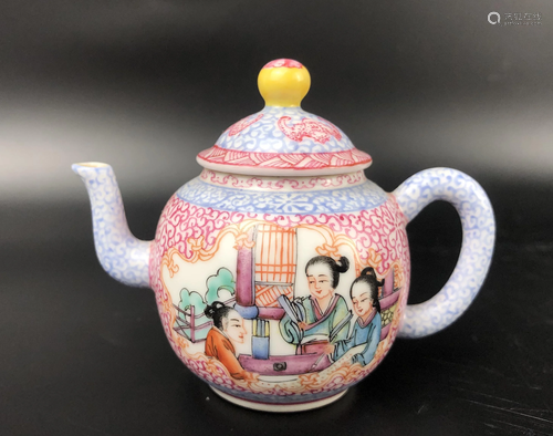 A CHINESE FAMILLE VERTE TEA POT, EWER WITH …