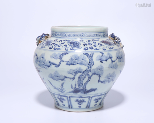 A CHINESE BLUE AND WHITE JAR, MING DYNASTY