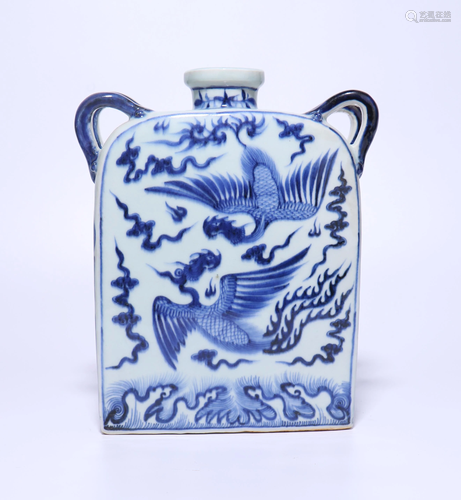 A CHINESE BLUE AND WHITE PHOENIX VASE, MING…