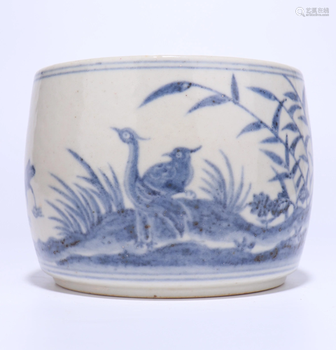 A CHINESE BLUE AND WHITE JAR CRICKET BOX AN…