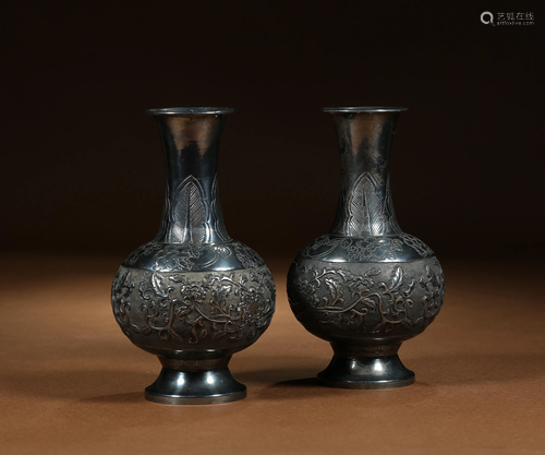 A PAIR OF CHINESE PURE SILVER CARVING FLOW…