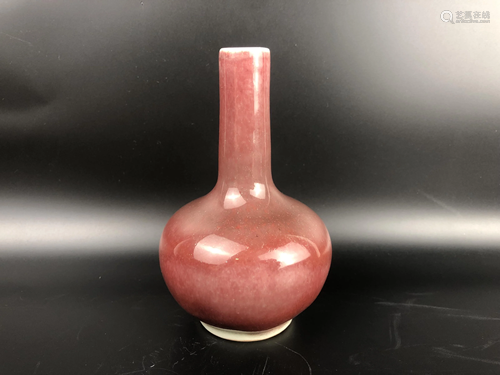 A CHINESE PEACHBLOOM GLAZED VASE,…